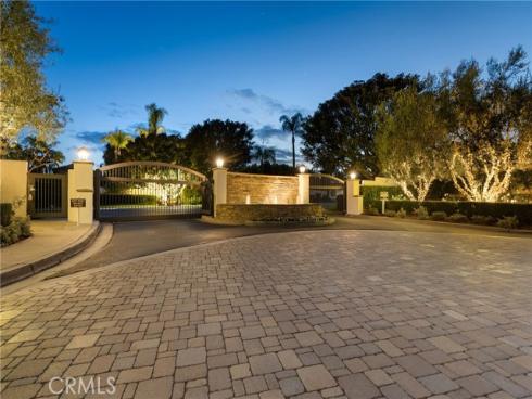 67 Pelican Court, Newport Beach, CA