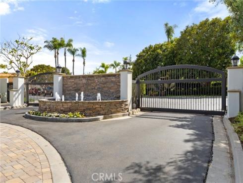 67 Pelican Court, Newport Beach, CA