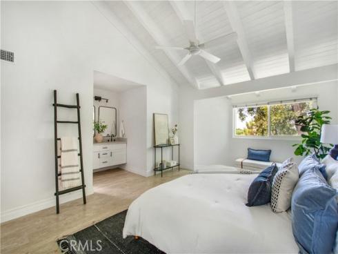 19 Seabird Court, Newport Beach, CA