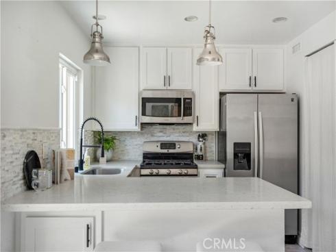 19 Seabird Court, Newport Beach, CA