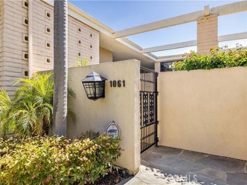 1061 Granville , Newport Beach, CA