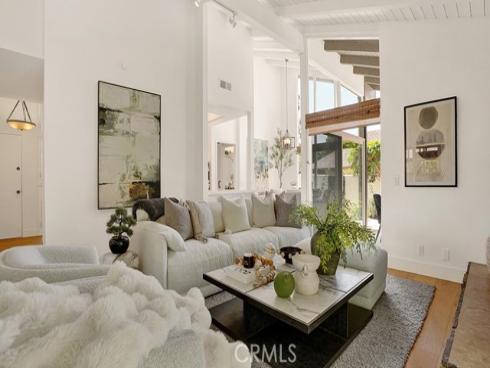 2211 Fortuna , Newport Beach, CA