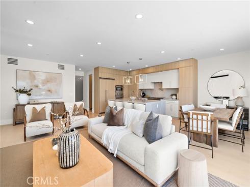 66 Cormorant , Newport Beach, CA