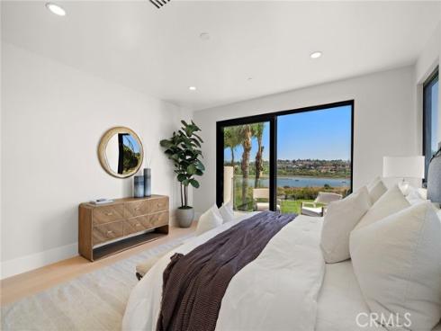 66 Cormorant , Newport Beach, CA