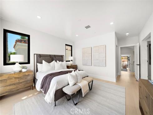 66 Cormorant , Newport Beach, CA