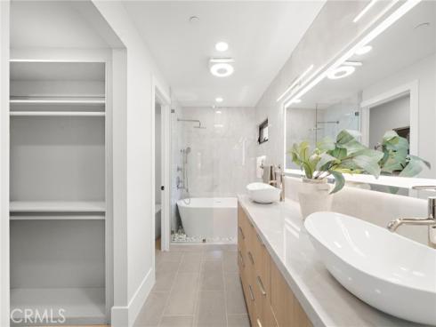 66 Cormorant , Newport Beach, CA