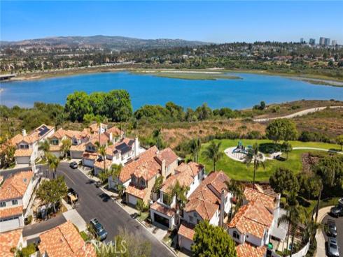 66 Cormorant , Newport Beach, CA