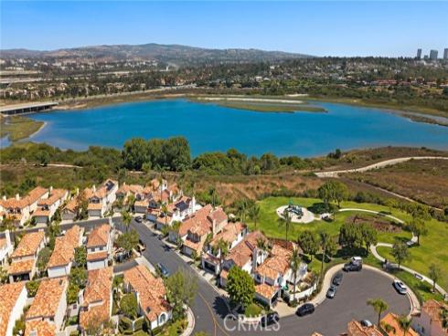 66 Cormorant , Newport Beach, CA