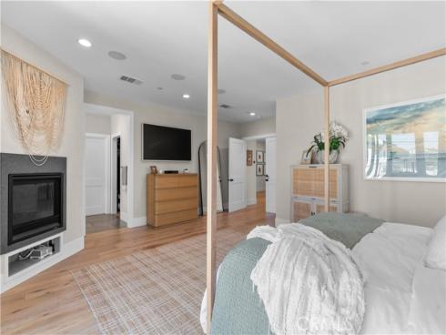 515 Tustin Ave , Newport Beach, CA