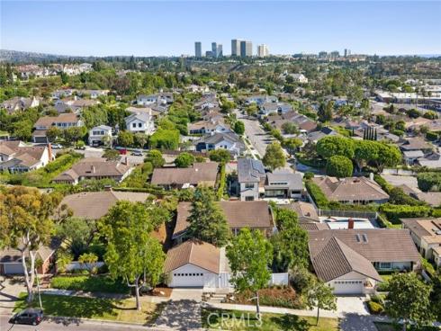 727 Bellis Street, Newport Beach, CA