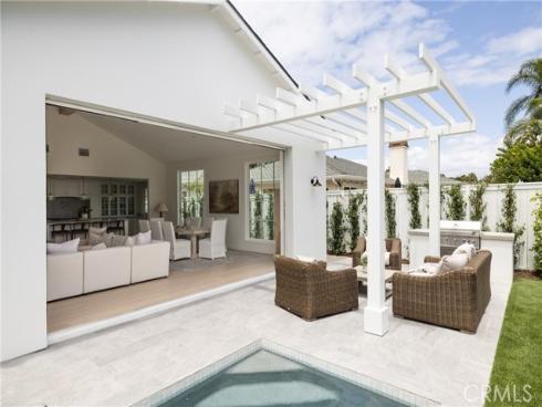 1112 Pembroke Lane, Newport Beach, CA