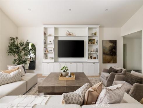 1112 Pembroke Lane, Newport Beach, CA