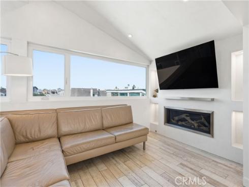 419 E Balboa , Newport Beach, CA