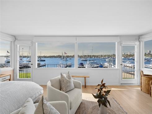 1411 E Bay , Newport Beach, CA