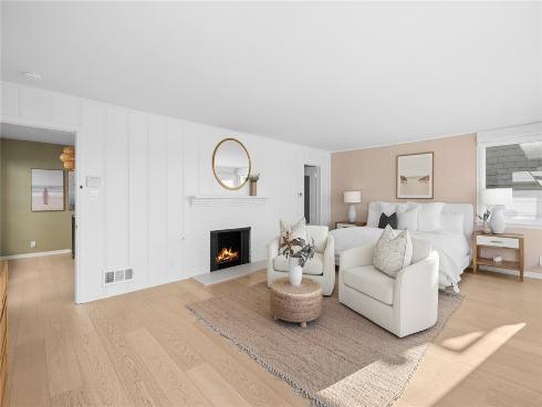 1411 E Bay , Newport Beach, CA