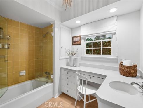 1411 E Bay , Newport Beach, CA