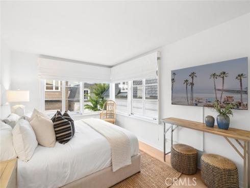 1411 E Bay , Newport Beach, CA