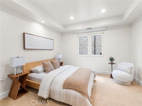 1554 E Oceanfront , Newport Beach, CA