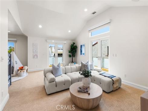 1554 E Oceanfront , Newport Beach, CA