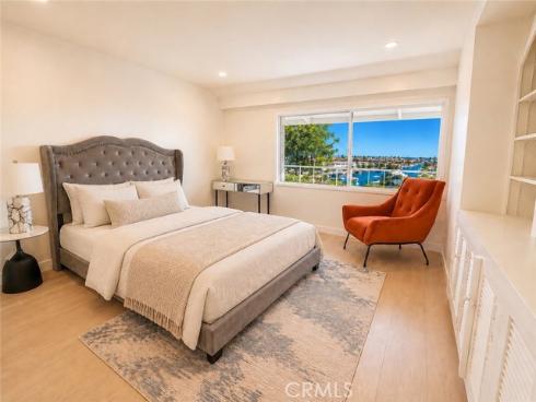 801  Kings  , Newport Beach, CA