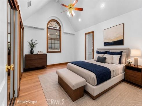 1444 W Bay  , Newport Beach, CA