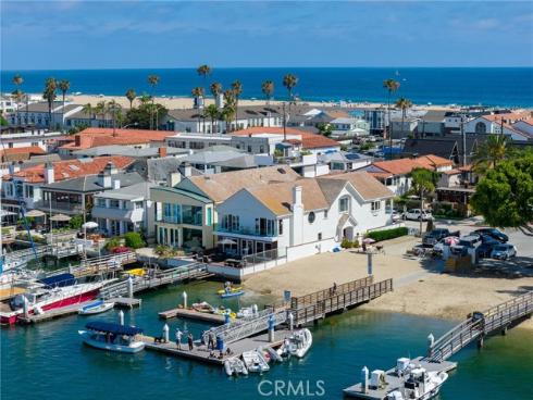 1444 W Bay  , Newport Beach, CA