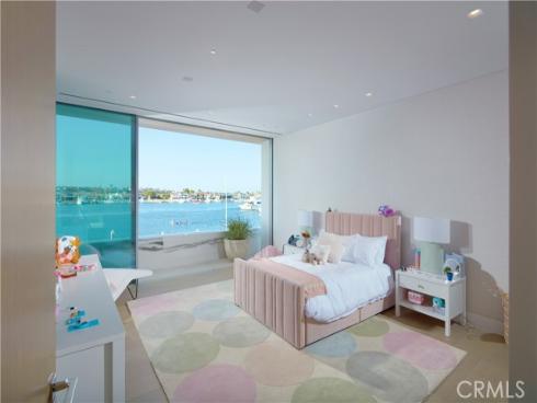 1220 W Bay Avenue, Newport Beach, CA