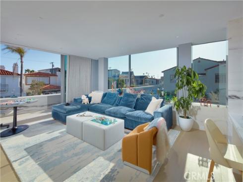 1220 W Bay Avenue, Newport Beach, CA