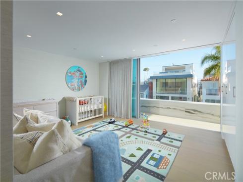 1220 W Bay Avenue, Newport Beach, CA