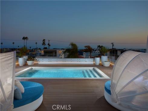 1220 W Bay Avenue, Newport Beach, CA