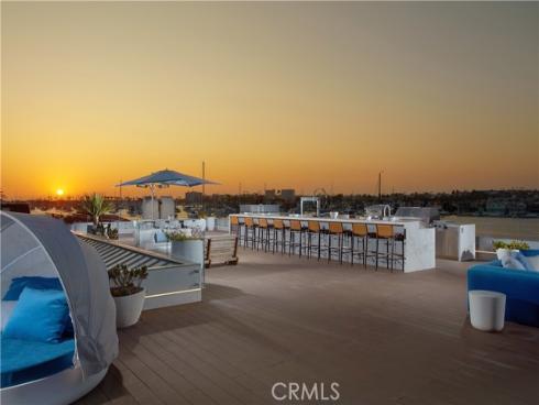 1220 W Bay Avenue, Newport Beach, CA
