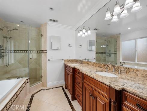 64 Royal Saint George , Newport Beach, CA