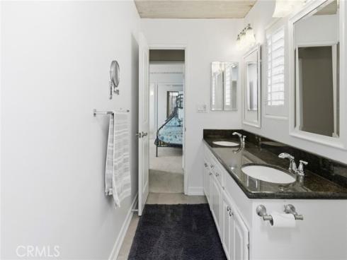 238 Walnut Street, Newport Beach, CA