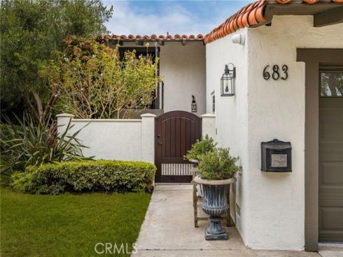 683 Vista Bonita , Newport Beach, CA