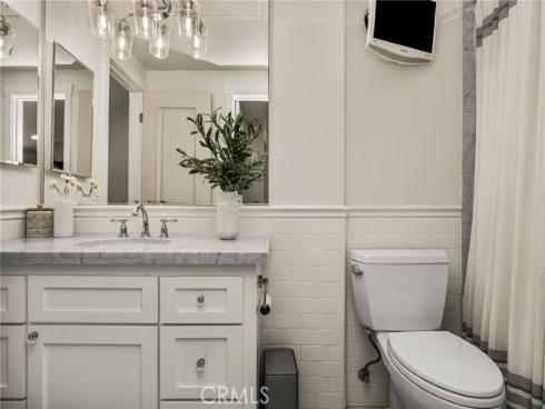 683 Vista Bonita , Newport Beach, CA