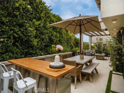 683 Vista Bonita , Newport Beach, CA