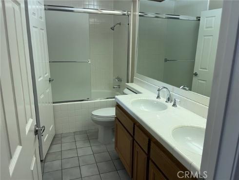 230 Lille Lane 204 , Newport Beach, CA