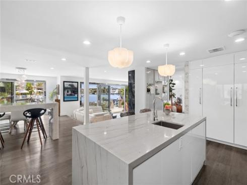 500 Harbor Island , Newport Beach, CA