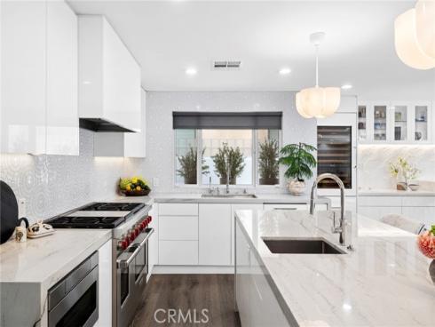 500 Harbor Island , Newport Beach, CA