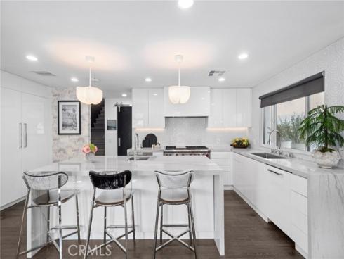 500 Harbor Island , Newport Beach, CA