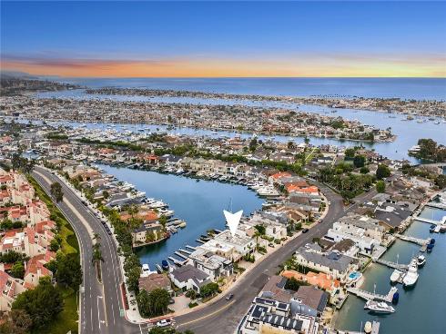 500 Harbor Island , Newport Beach, CA