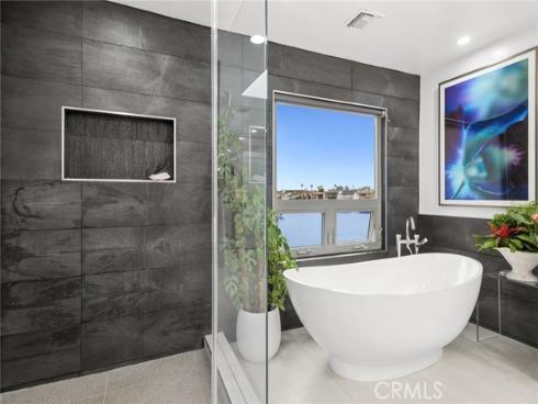 500 Harbor Island , Newport Beach, CA