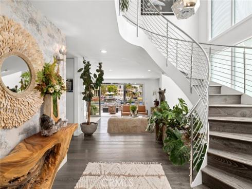 500 Harbor Island , Newport Beach, CA