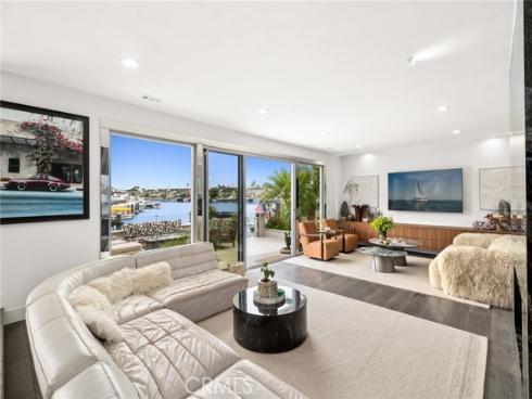 500 Harbor Island , Newport Beach, CA