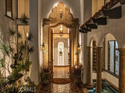 2 Trafalgar , Newport Beach, CA
