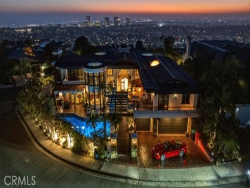 2 Trafalgar , Newport Beach, CA
