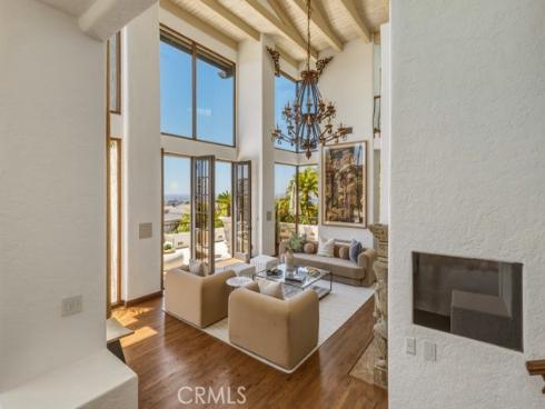 2 Trafalgar , Newport Beach, CA