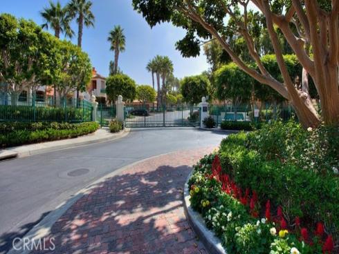 372 Villa Point Drive, Newport Beach, CA