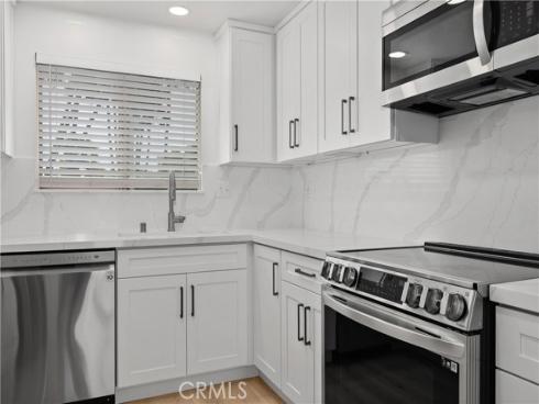 372 Villa Point Drive, Newport Beach, CA