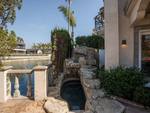 842 Harbor Island Drive, Newport Beach, CA